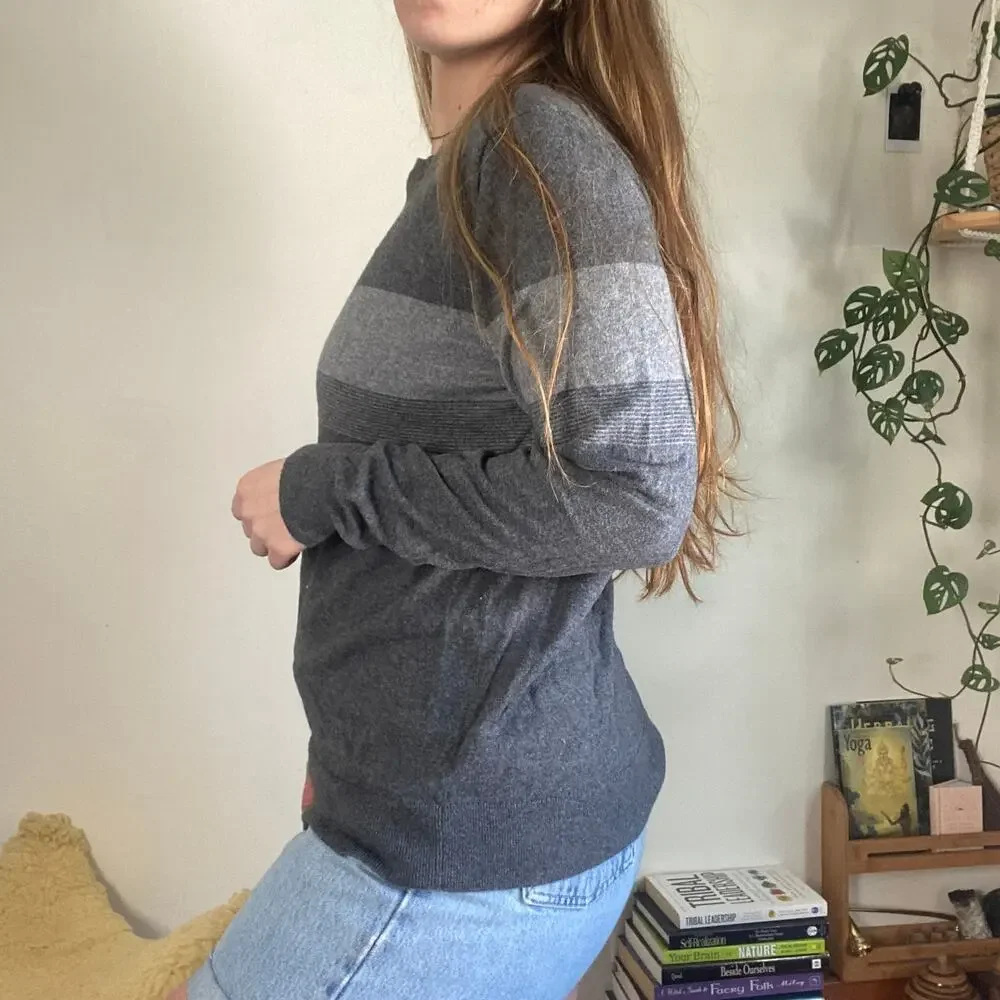Claiborne Gray Striped Light Knit Sweater Sz S